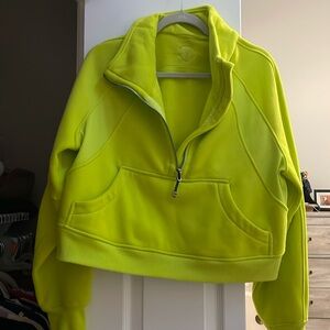 Lululemon Scuba Quarter Zip Cropped M/L